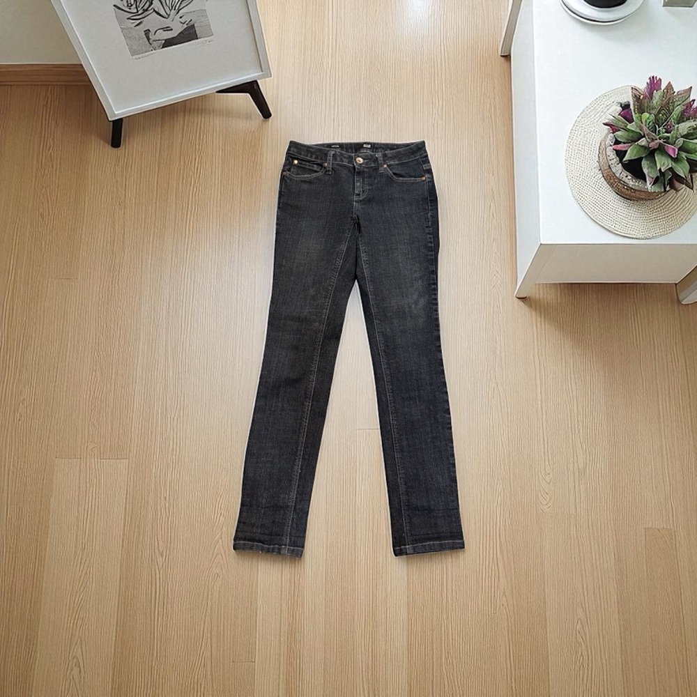 a.n.a Curvy Fit Jeans SZ 4.